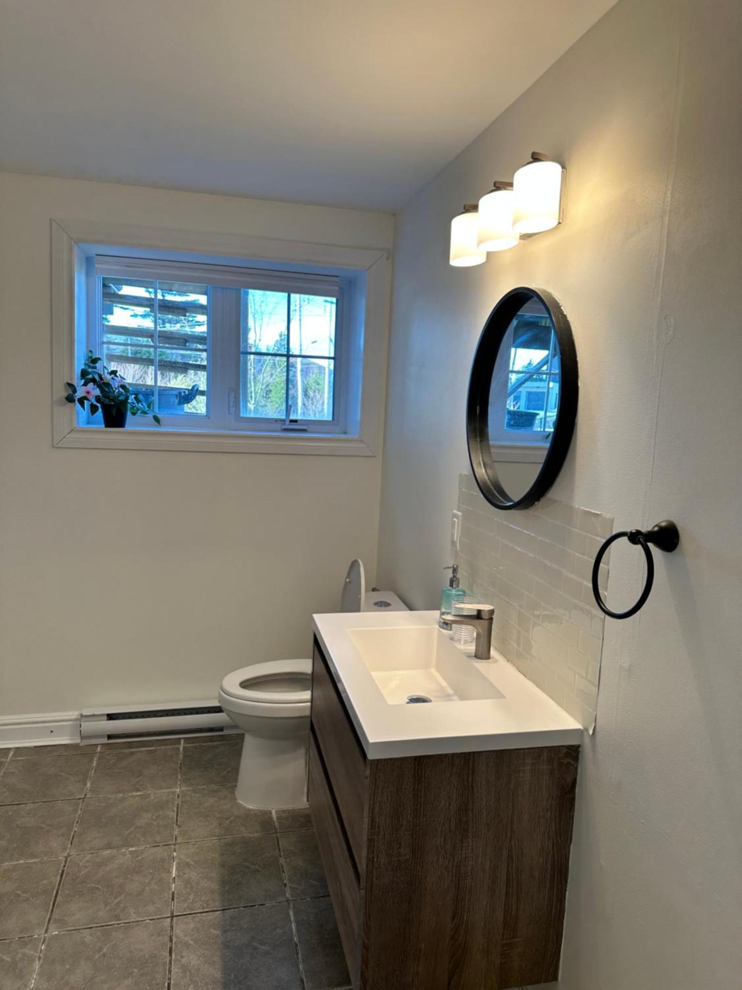 Central Halifax One Bedroom Apartment In Clayton Park 外观 照片