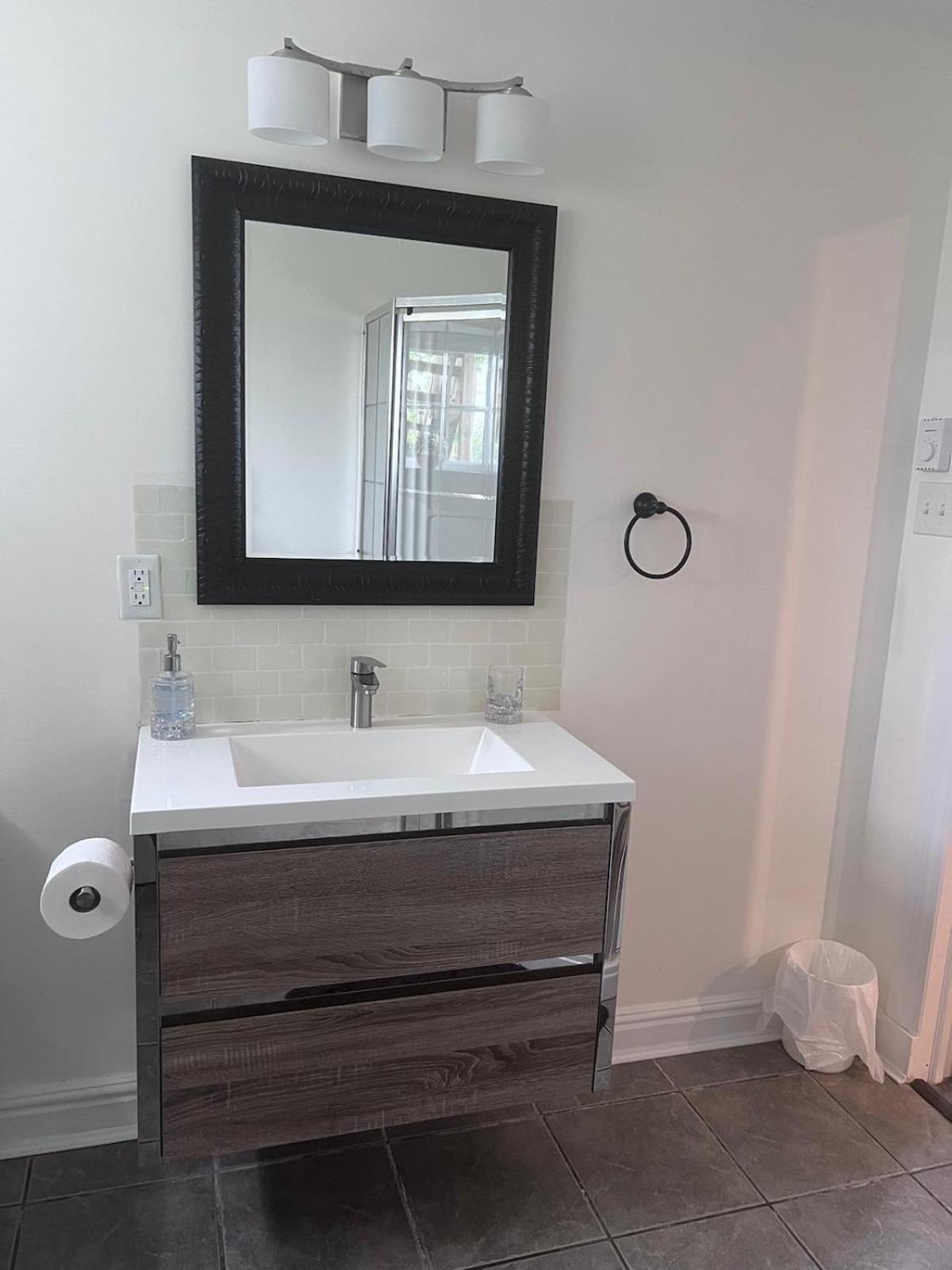 Central Halifax One Bedroom Apartment In Clayton Park 外观 照片